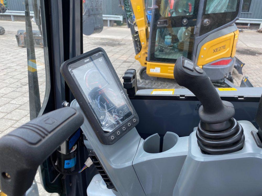 XCMG XE27E mit Kabine – Bild 4